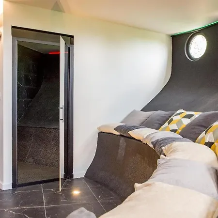 Love hotel Oscar Niemeyer *