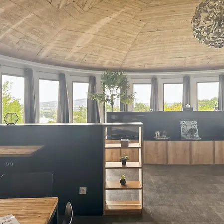 Inside Dombes Отель типа 
