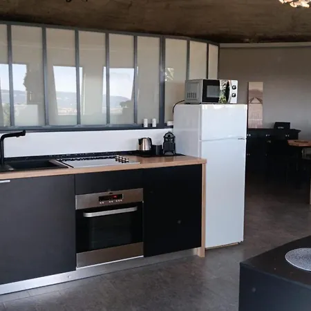 Bed & Breakfast Inside Dombes